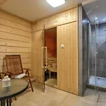 Dom wakacyjny 3 Bedroom Beautiful Home In Huba *